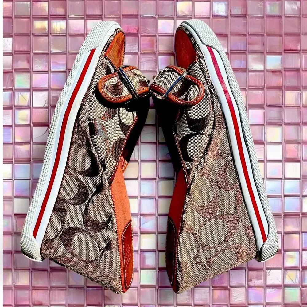 Super cute vintage coach wedge